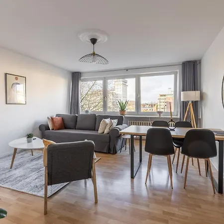 Apartment Modernes Und Zentralgelegenes Mit Kueche, Netflix, Und Balkon Duisburg