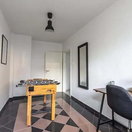 Modernes Und Zentralgelegenes Mit Kueche, Netflix, Und Balkon * Ντούισμπουργκ