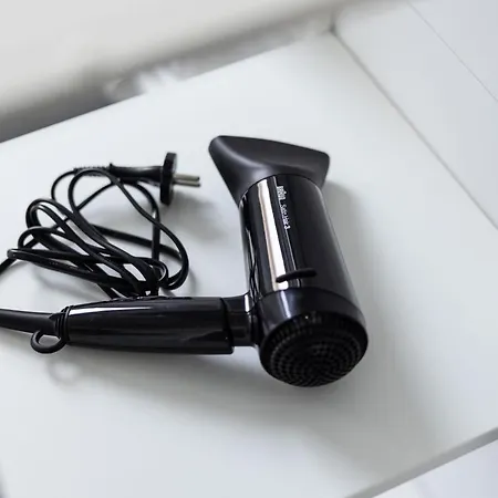 Apartment Modernes Und Zentralgelegenes Mit Kueche, Netflix, Und Balkon *