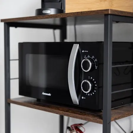 Appartement Modernes Und Zentralgelegenes Mit Kueche, Netflix, Und Balkon *