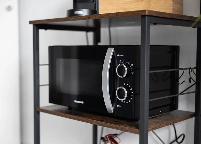 Appartamento Modernes Und Zentralgelegenes Mit Kueche, Netflix, Und Balkon *